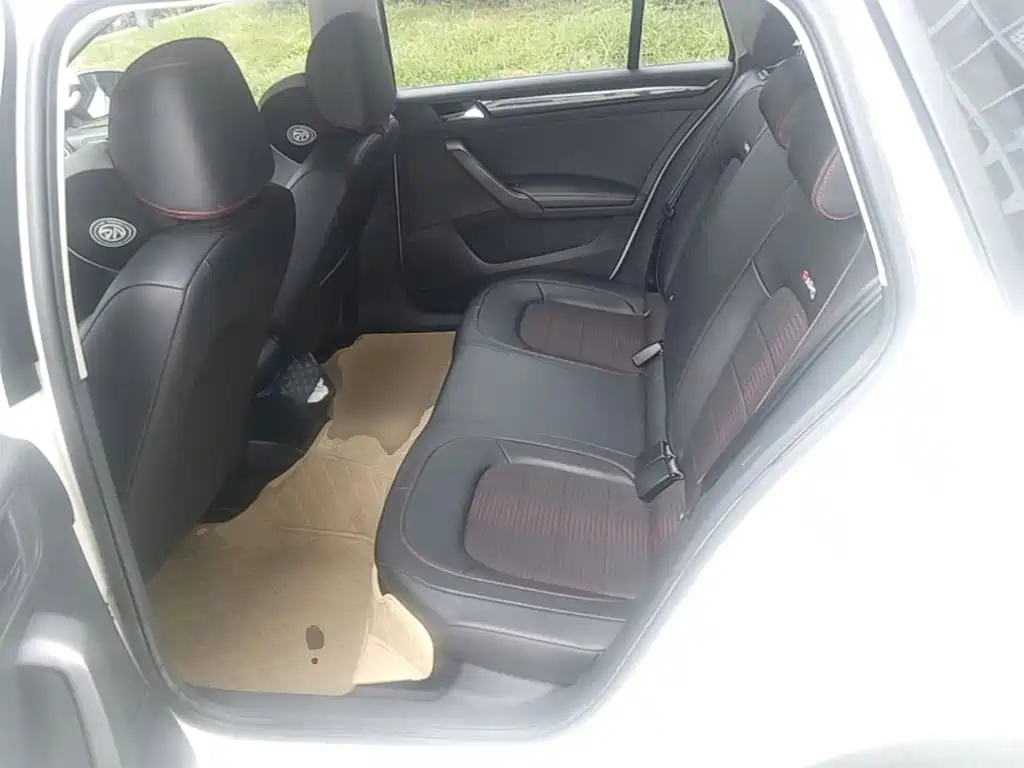 Skoda Rapid Spaceback — миниатюра 17