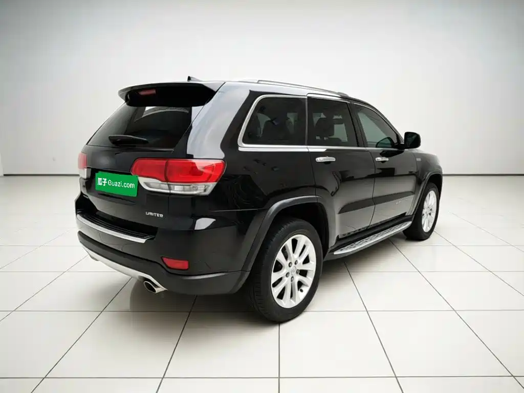 Jeep Grand Cherokee (Import) — миниатюра 6