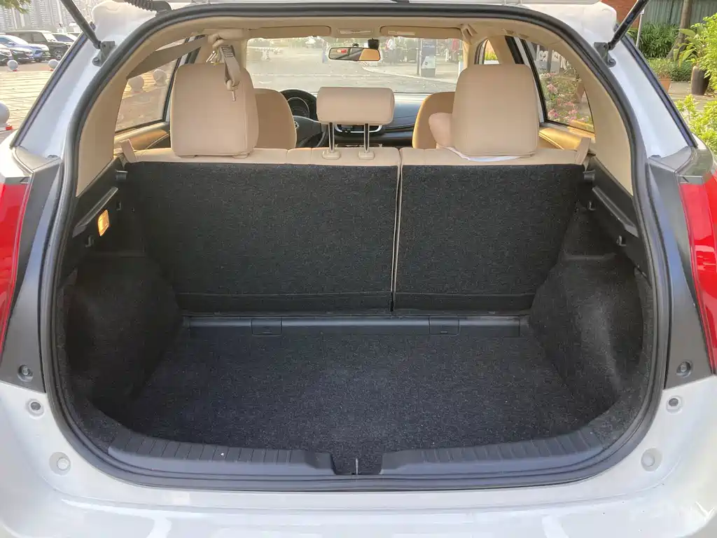 Toyota Yaris L — миниатюра 14