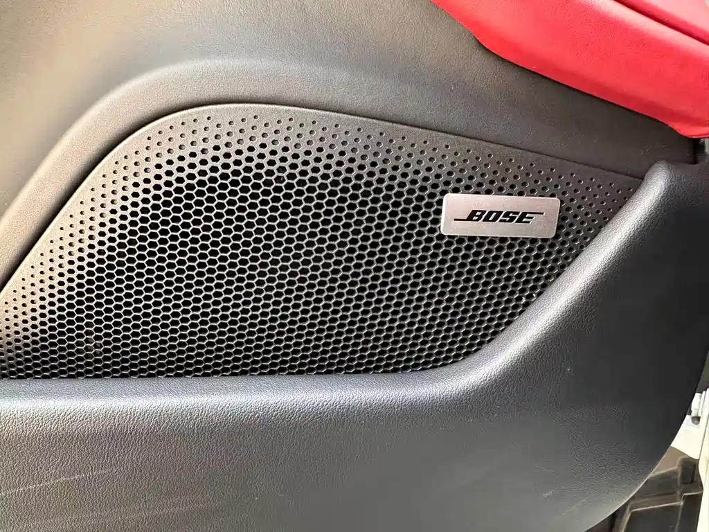 Porsche Taycan — миниатюра 14