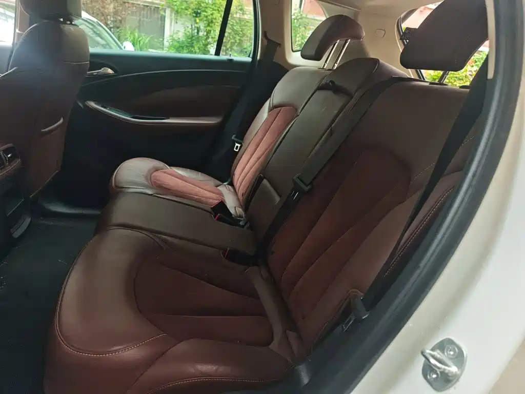 Buick Envision Plus — миниатюра 14