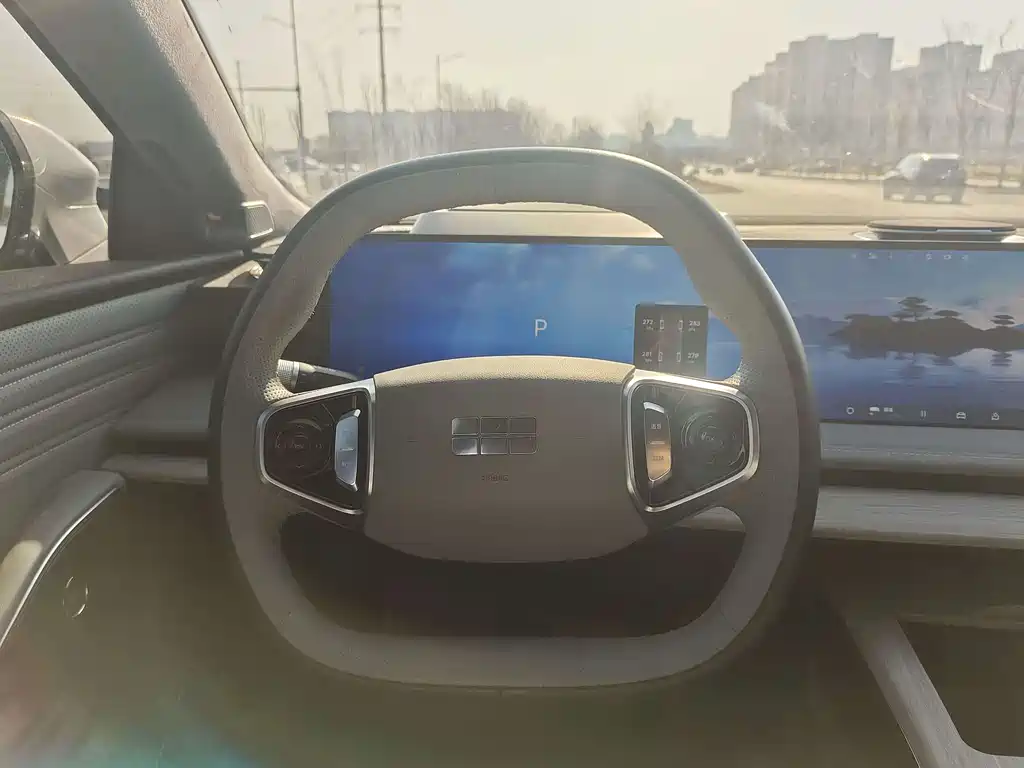 GEELY GALAXY GALAXY E8