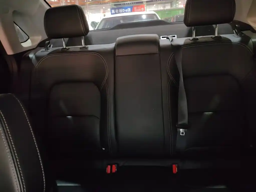 Geely Emgrand — миниатюра 7