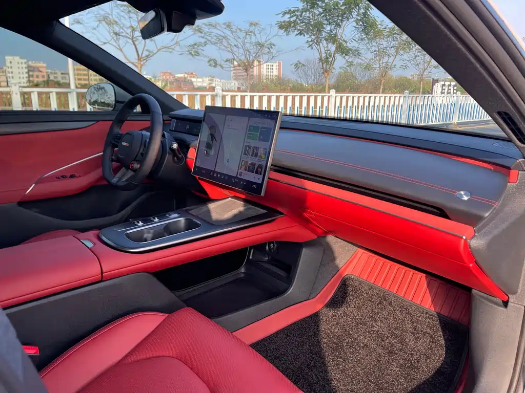 XIAOMI CAR XIAOMI SU7