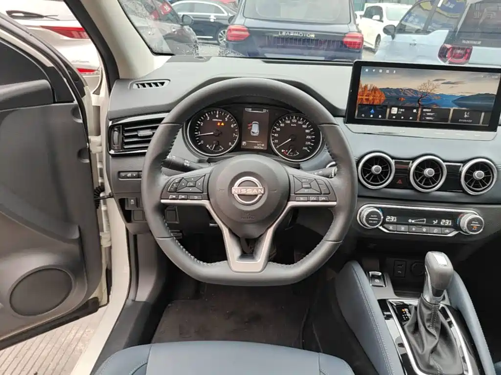 Nissan Qashqai — миниатюра 11