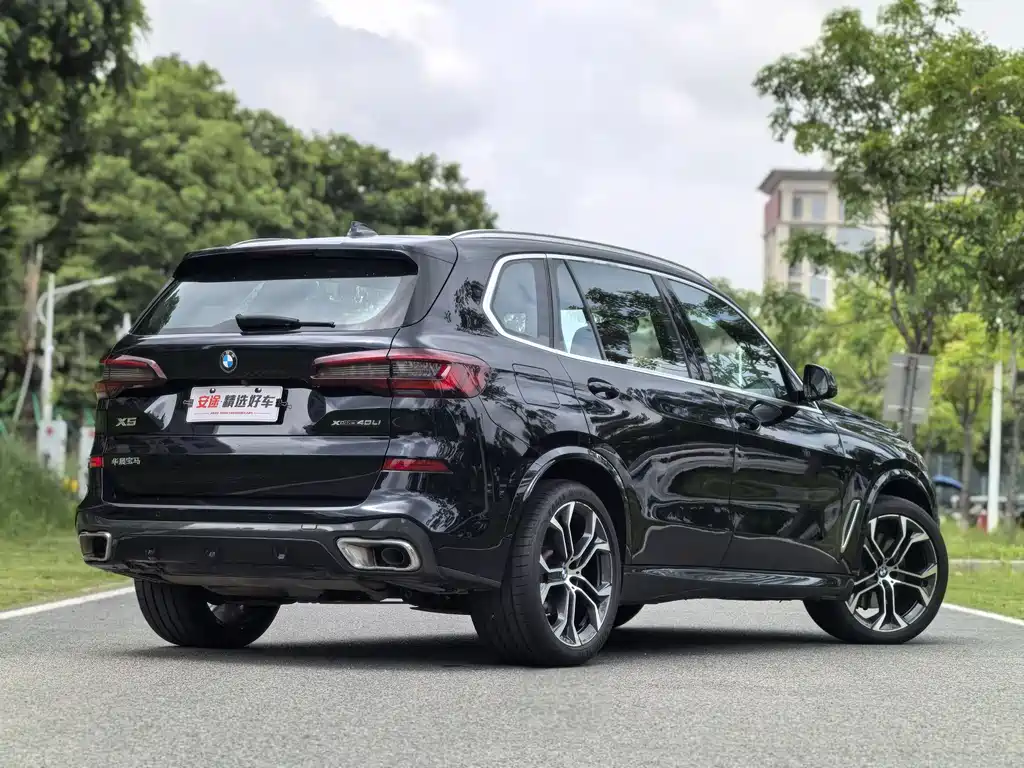 BMW X5 2022 xDrive 40Li Premium M Sport