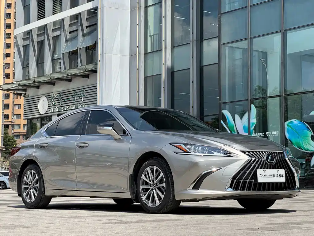 Lexus ES — миниатюра 3