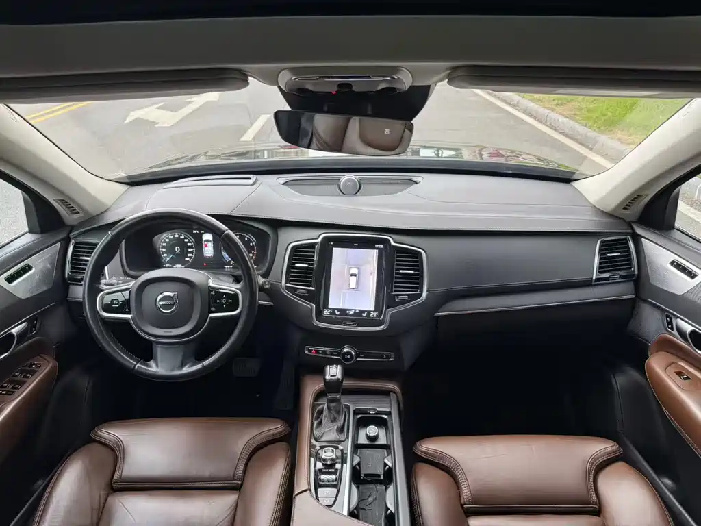 Volvo XC90 — миниатюра 8