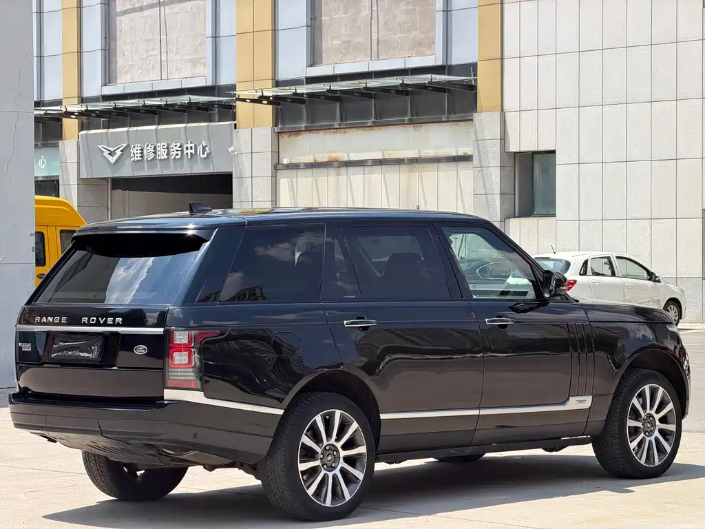 Land Rover Range Rover 2017 3.0 SC V6 Vogue Long Wheelbase
