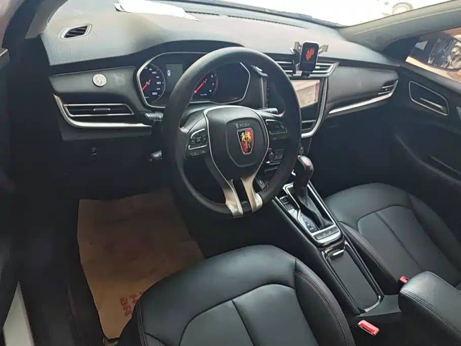 Roewe RX3 — миниатюра 12