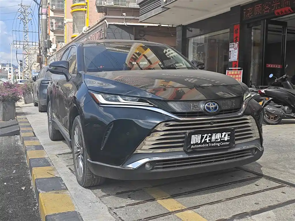 Toyota Harrier — миниатюра 3