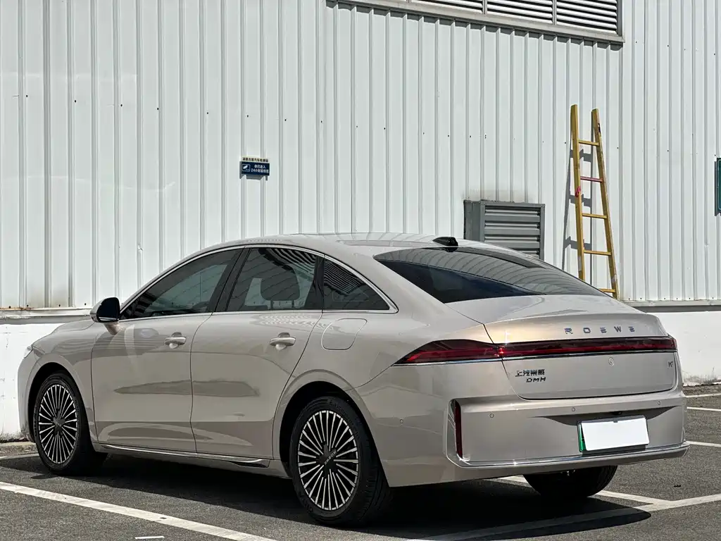 Roewe M7 DMH — миниатюра 7