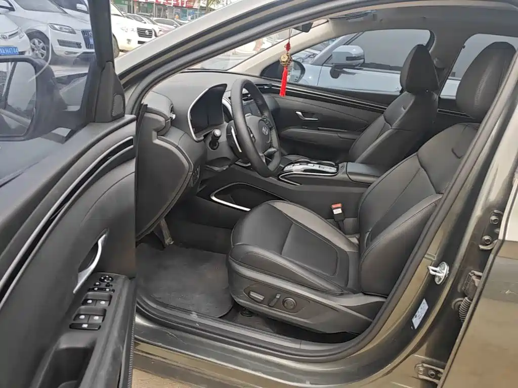 Hyundai Tucson — миниатюра 16