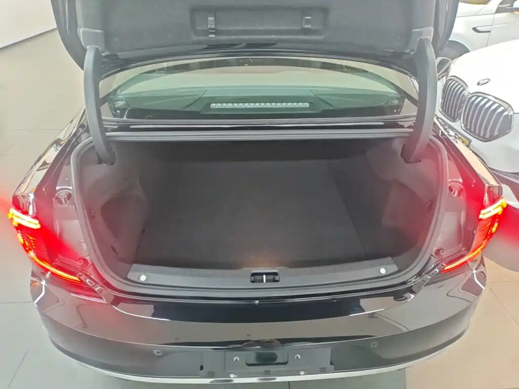 Volvo S90 — миниатюра 19