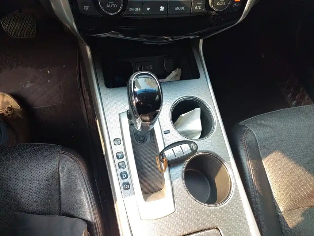 Nissan Teana — миниатюра 7
