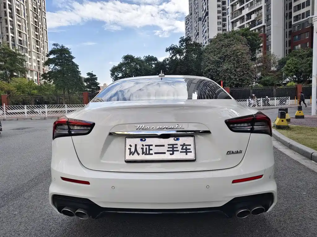 MASERATI GHIBLI