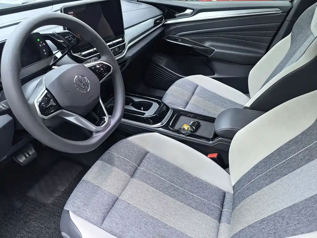 Volkswagen ID.4 Crozz — миниатюра 4