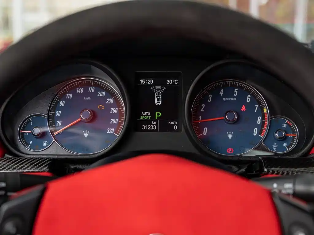 Maserati GranTurismo — миниатюра 12