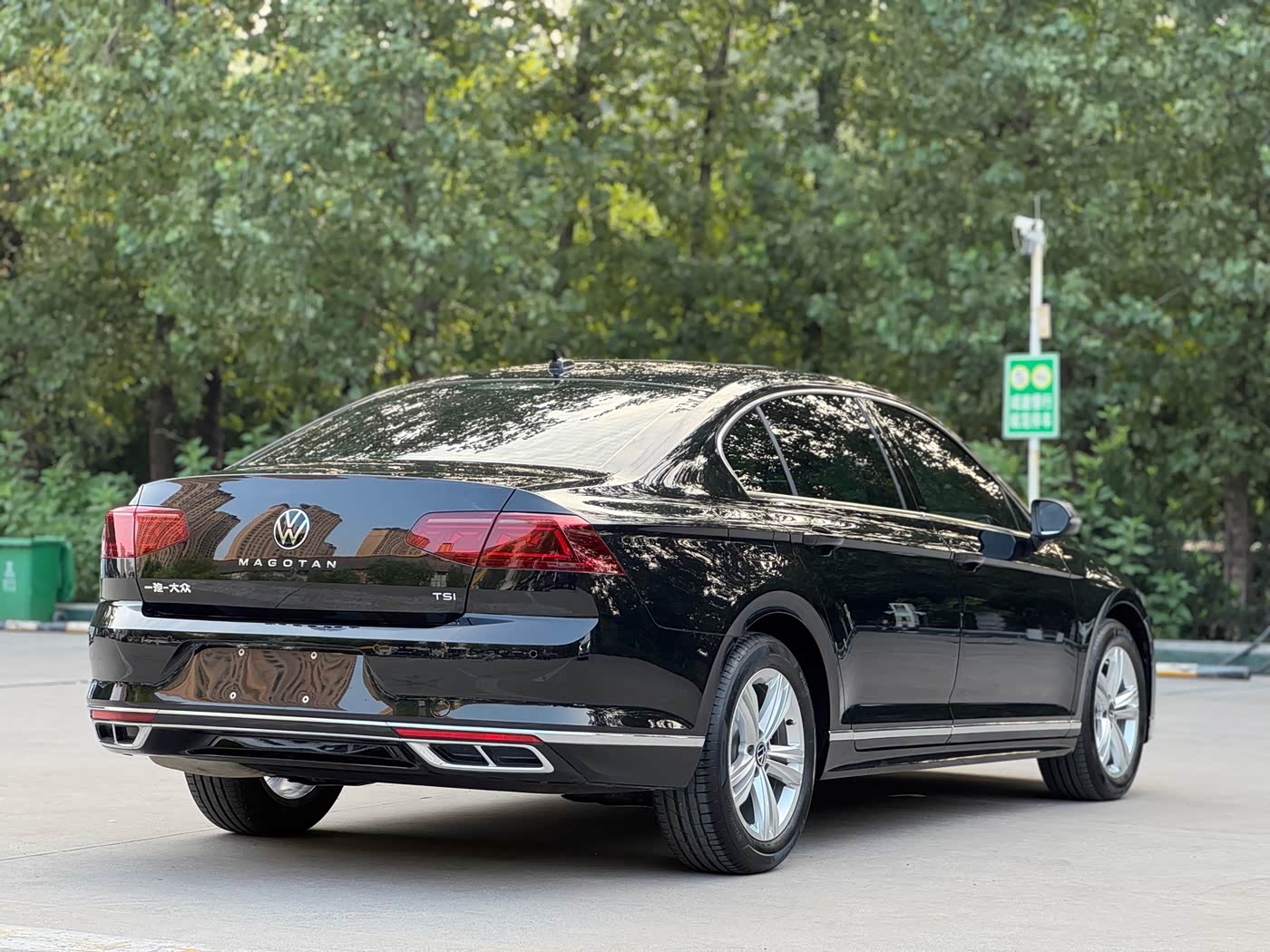 Volkswagen Magotan 1.4 л 2025 г. Чёрный, пробег 20000 км