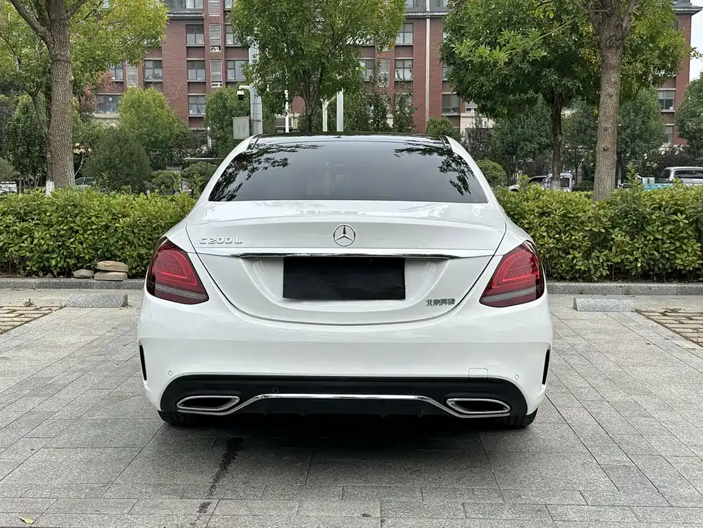 Mercedes-Benz C-Class — миниатюра 5