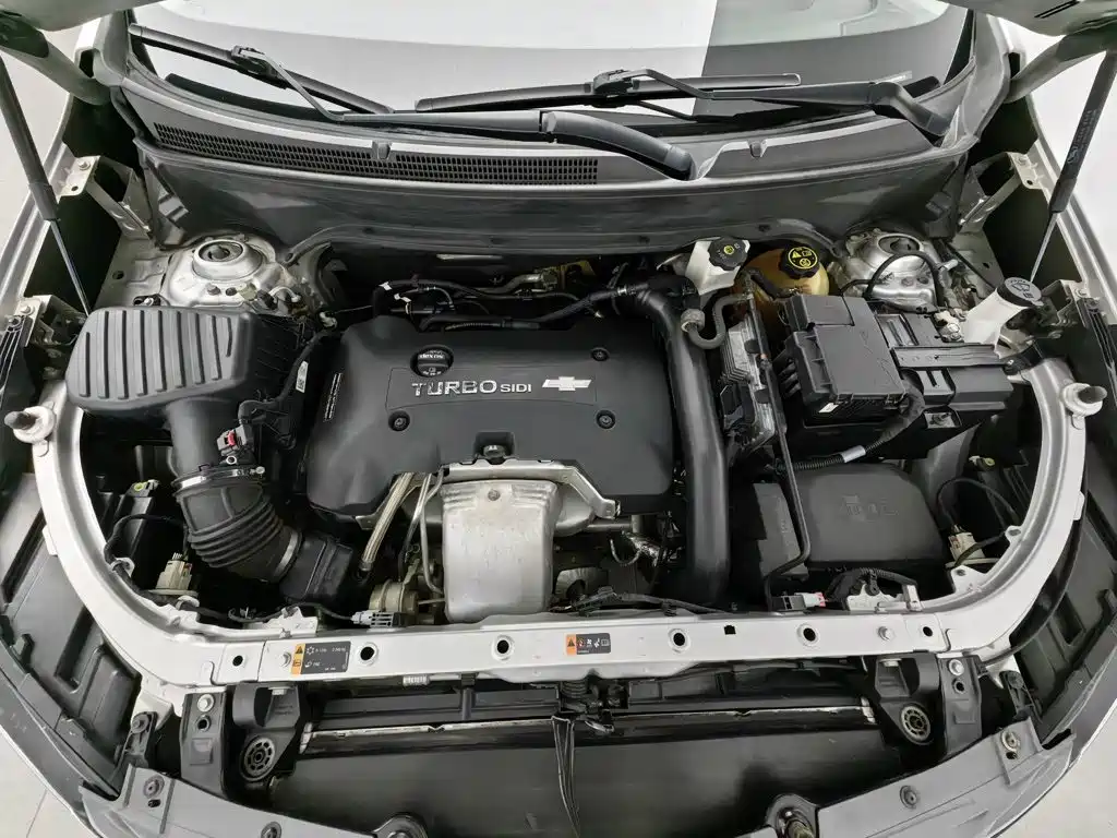 Chevrolet Equinox — миниатюра 6