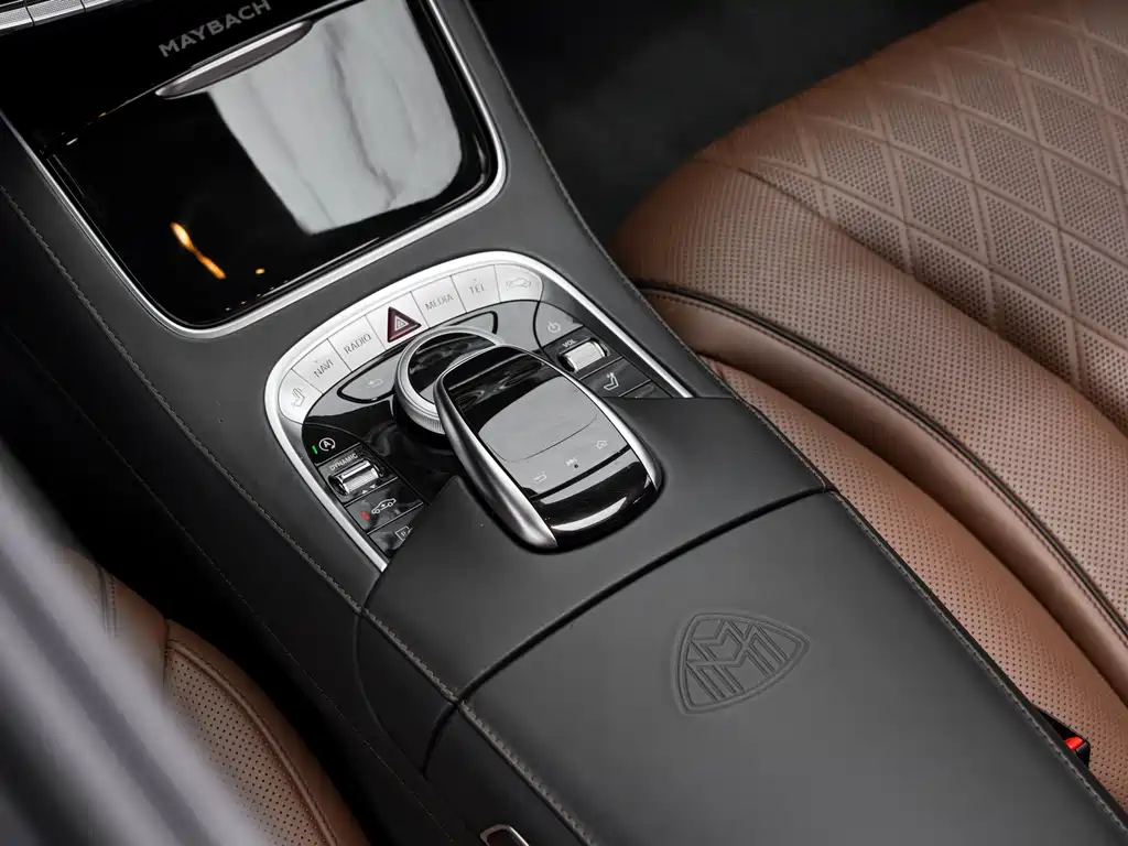 Mercedes-Benz Maybach S-Class S 560 4MATIC, фото 37