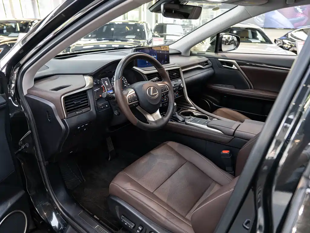 Lexus RX — миниатюра 9