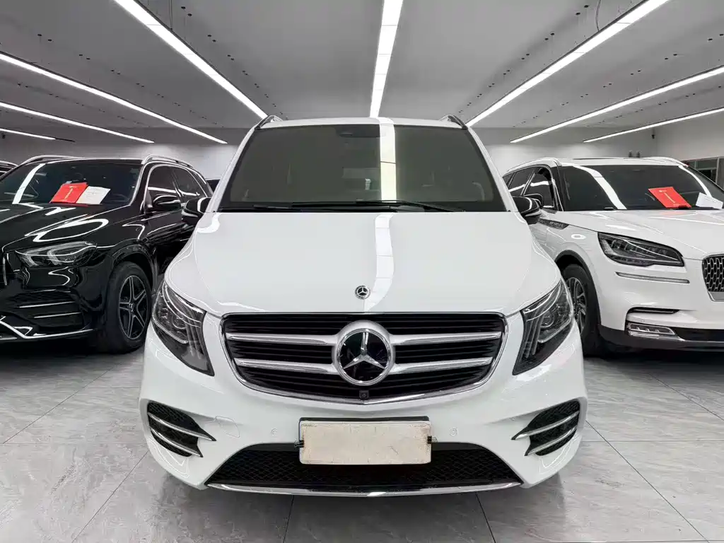 Mercedes-Benz V-Class — миниатюра 2