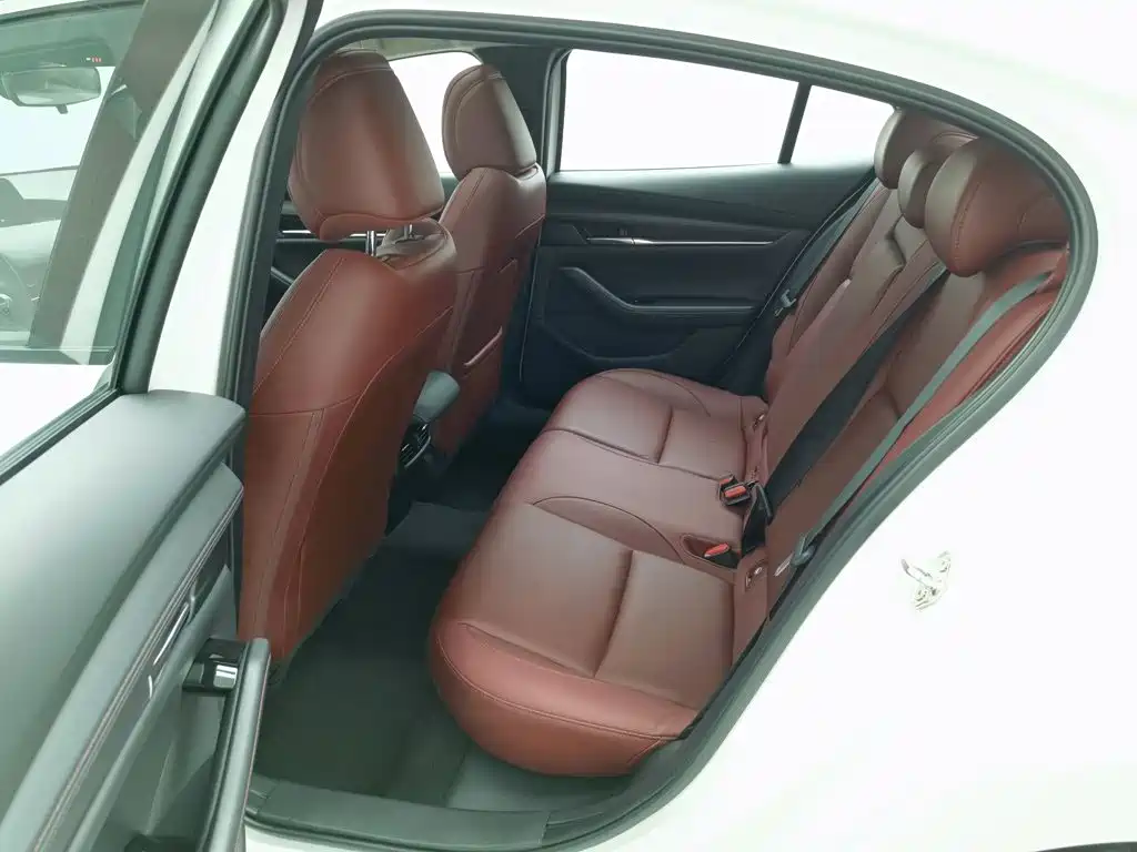 Mazda 3 Axela — миниатюра 15