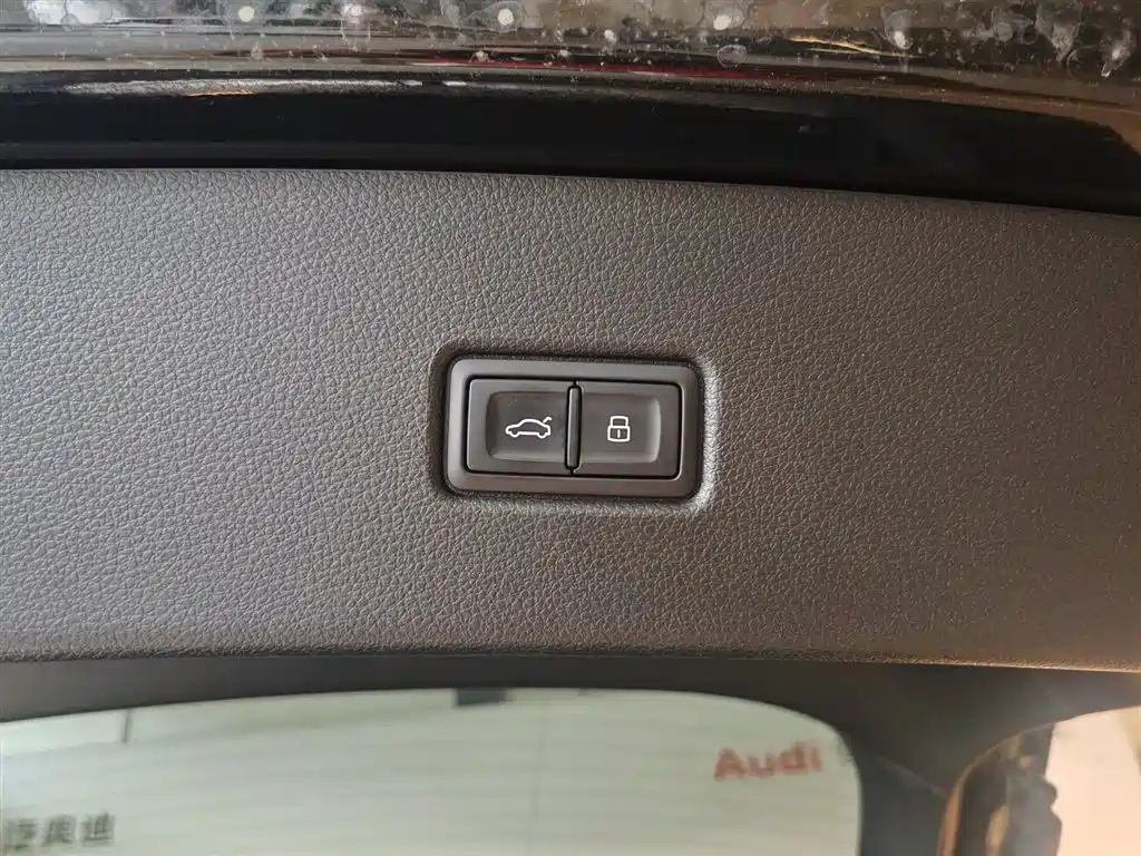 Audi Q5L Sportback — миниатюра 21