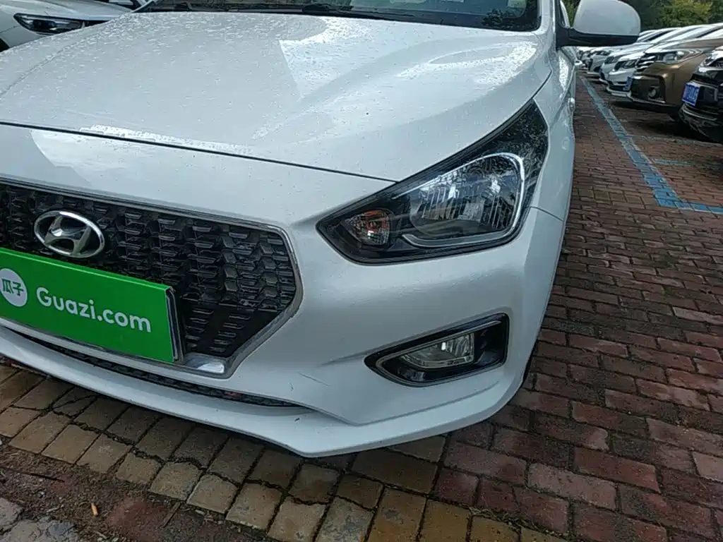 Hyundai Verna - фото 24