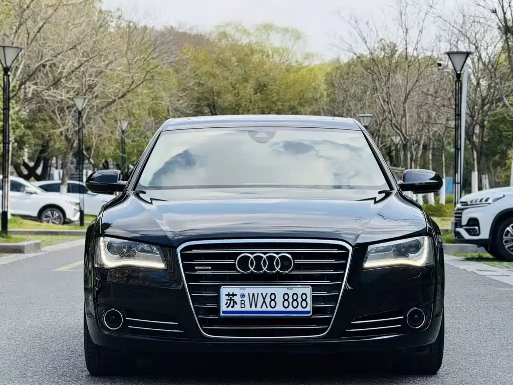 Audi A8 2011 A8L 3.0 TFSI quattro Comfort (213kW