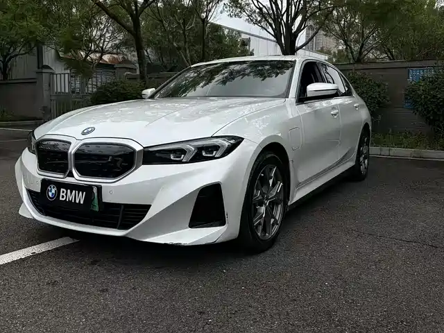 BMW  I3 2023