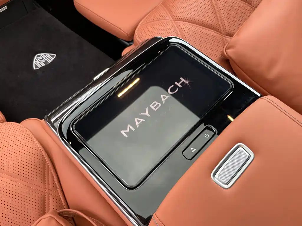 Mercedes-Benz S-Class — миниатюра 14