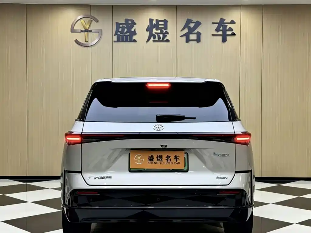 Toyota bZ3X — миниатюра 3