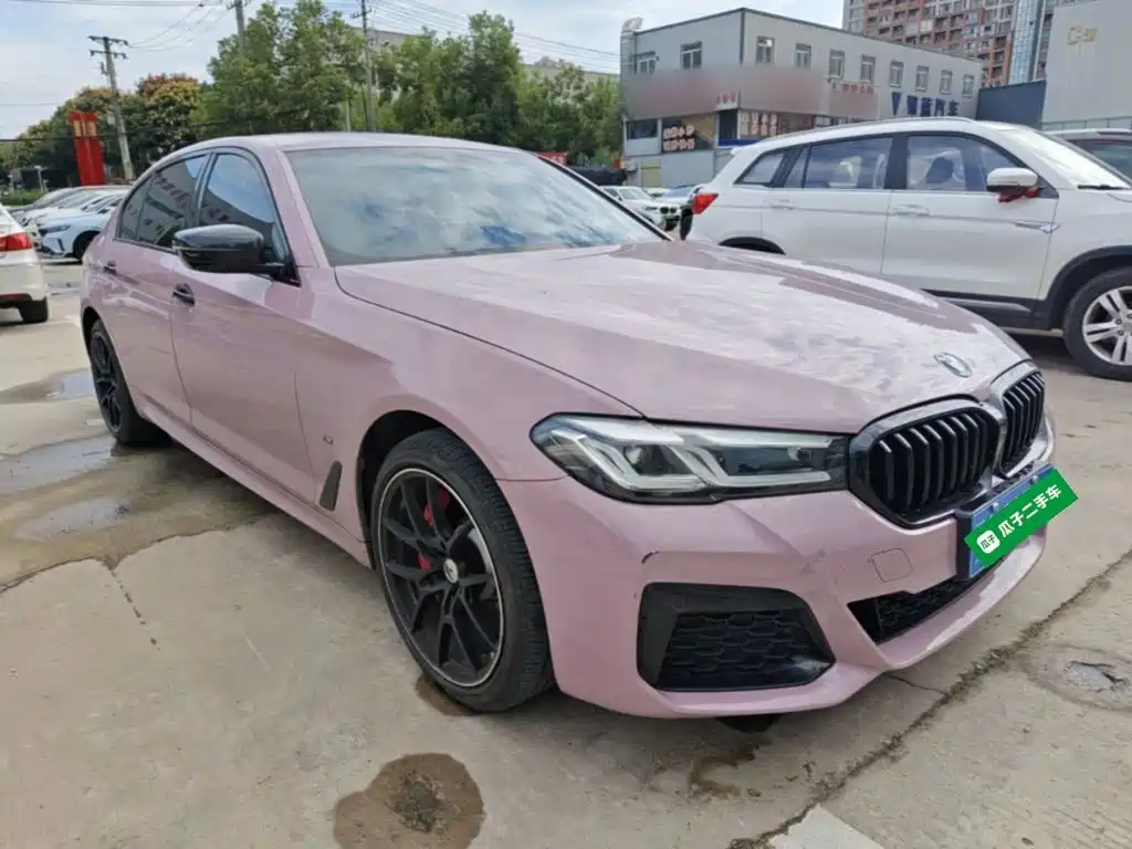 BMW 5 Series — миниатюра 4