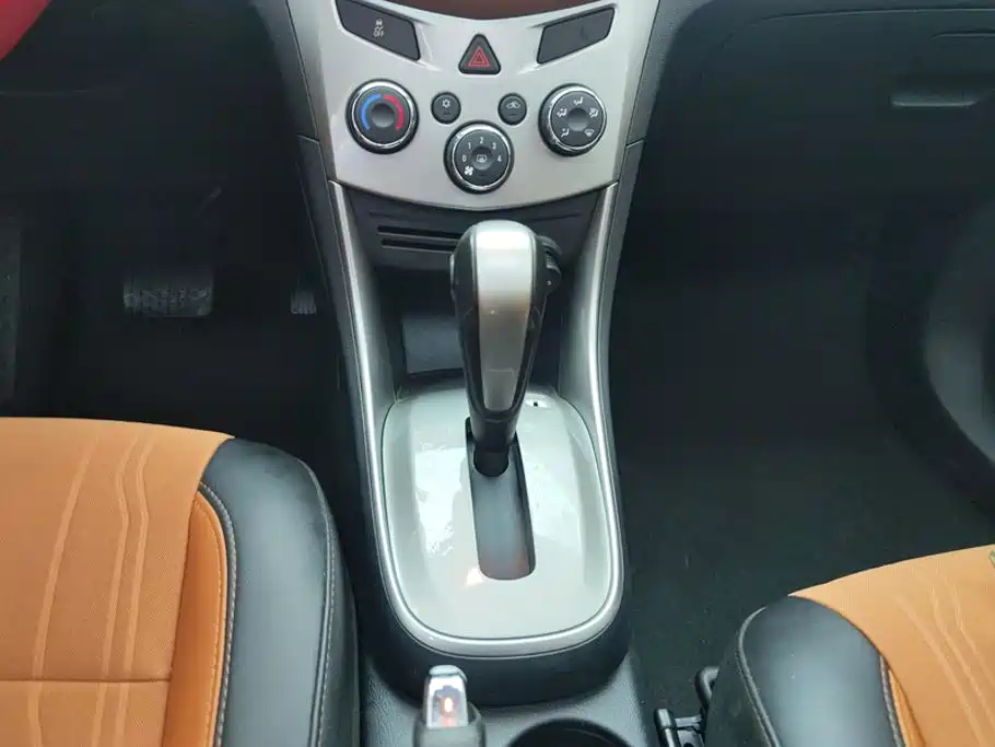 Chevrolet Trax — миниатюра 16