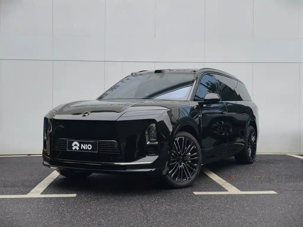 NIO ES8