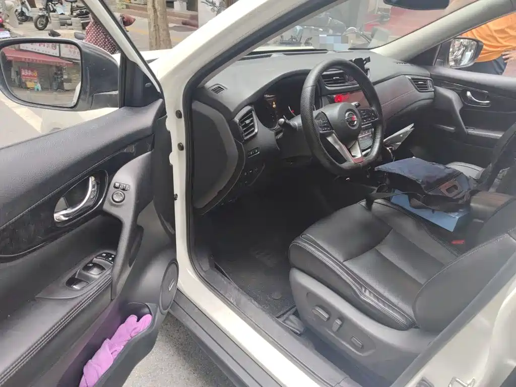 Nissan X-Trail — миниатюра 12