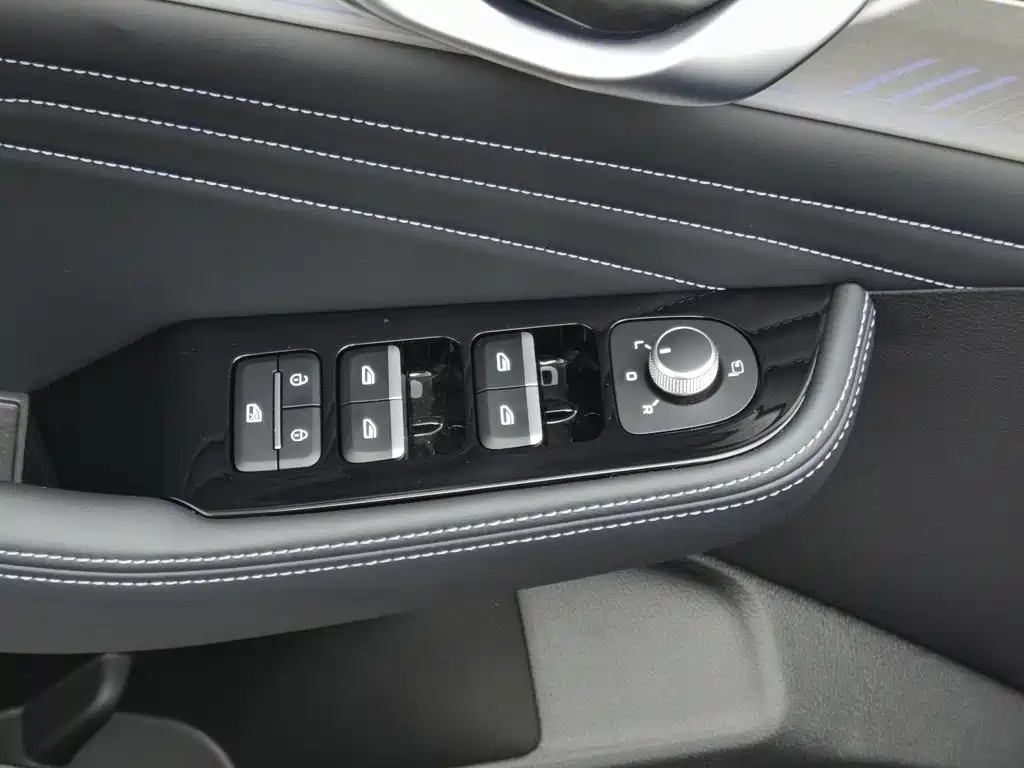 Geely Xingrui — миниатюра 9