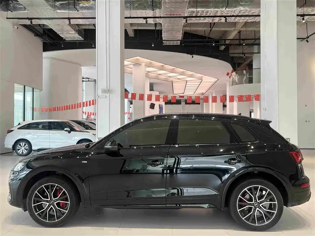 Audi Q5L — миниатюра 10
