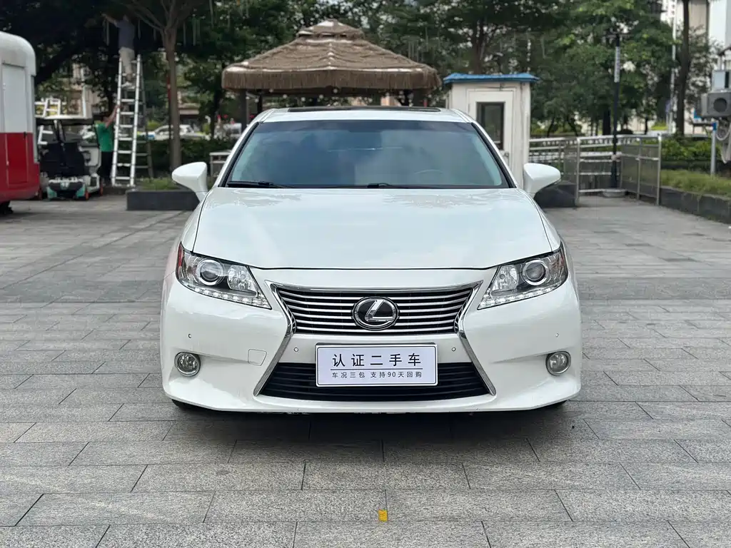 Lexus ES — миниатюра 2