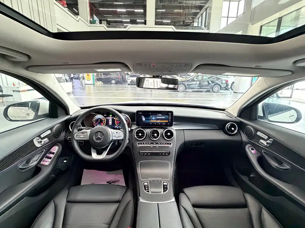Mercedes-Benz C-Class — миниатюра 15