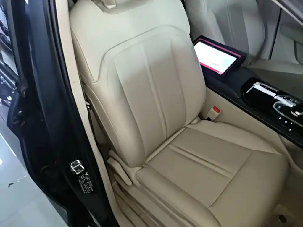 Wuling Victory — миниатюра 25