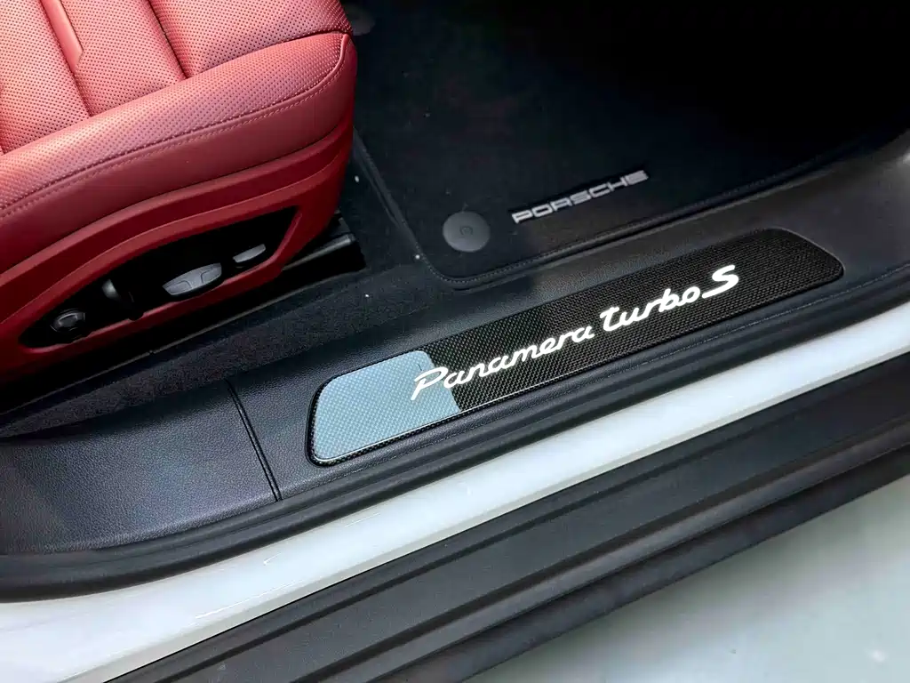 Porsche Panamera — миниатюра 27