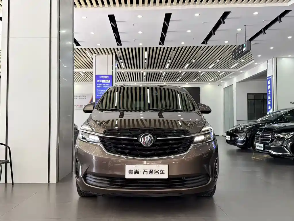 Buick GL8 — миниатюра 2