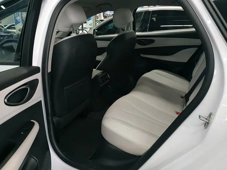 BYD Seal 05 DM-i — миниатюра 11