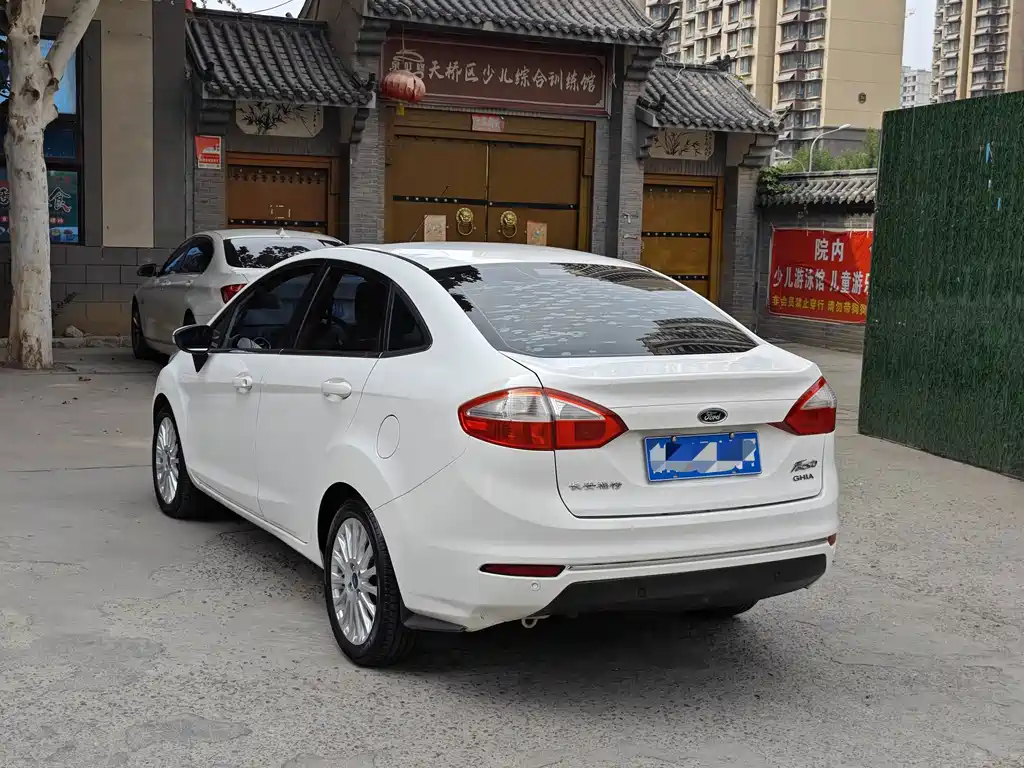Ford Fiesta — миниатюра 4