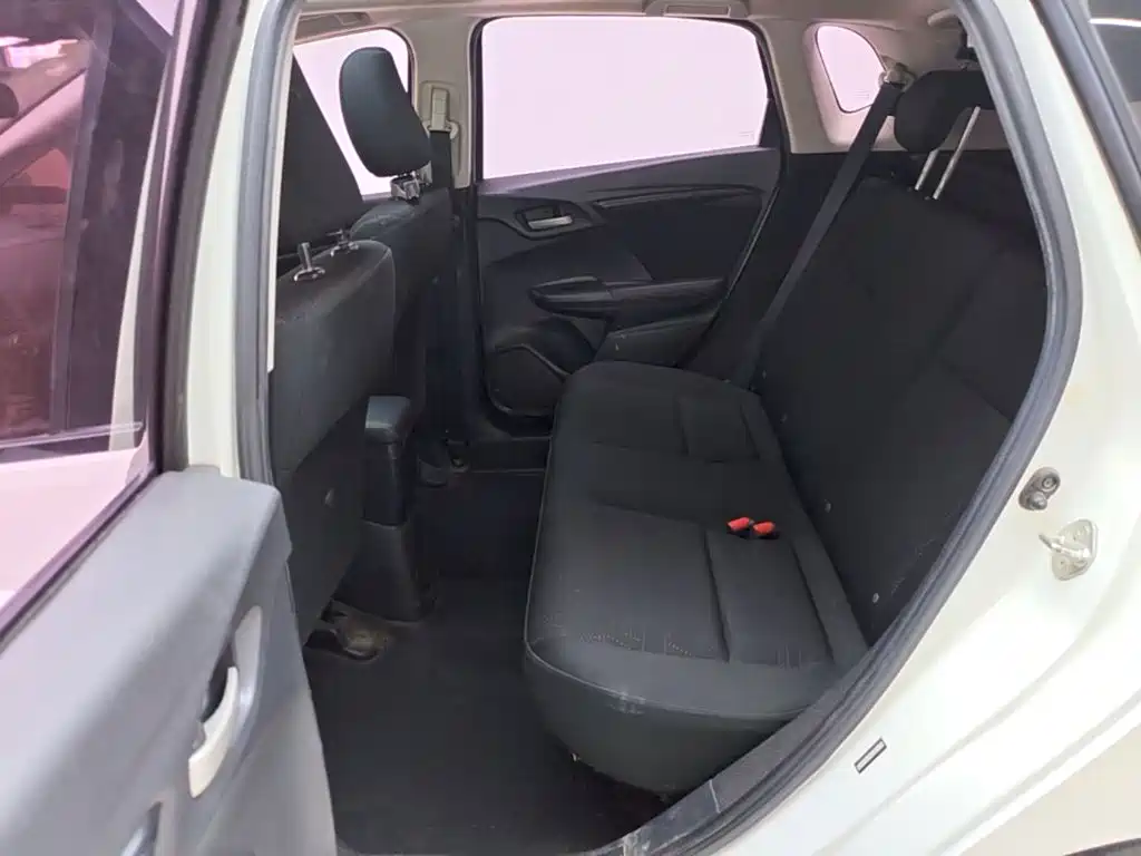 Honda Fit — миниатюра 17