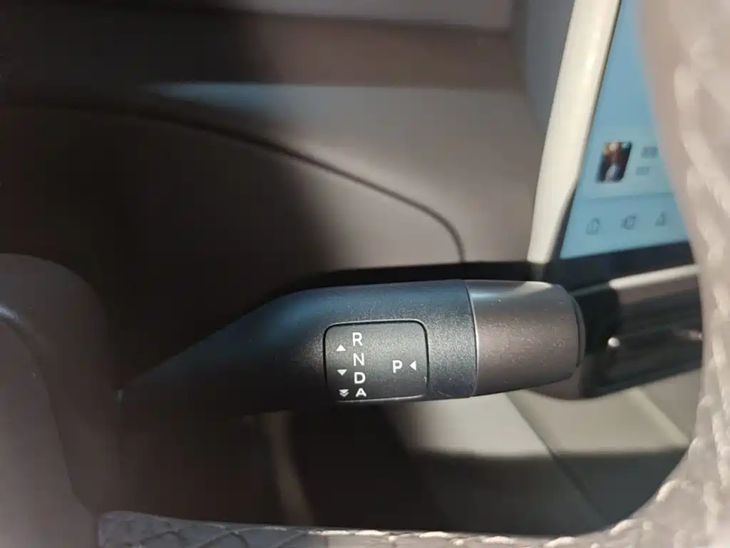 Li Auto Li MEGA — миниатюра 14